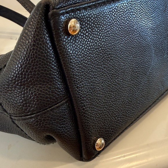 Chanel CC Caviar Leather  tote - Picture 9 of 9